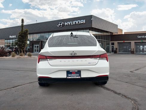 Certified 2023 Hyundai Elantra Blue image 4