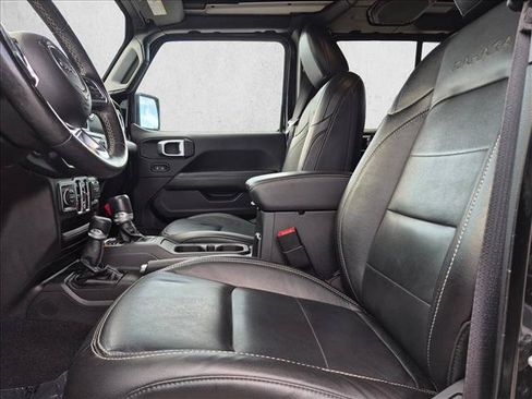 Used 2020 Jeep Wrangler Unlimited Sahara AWD/4WD image 16