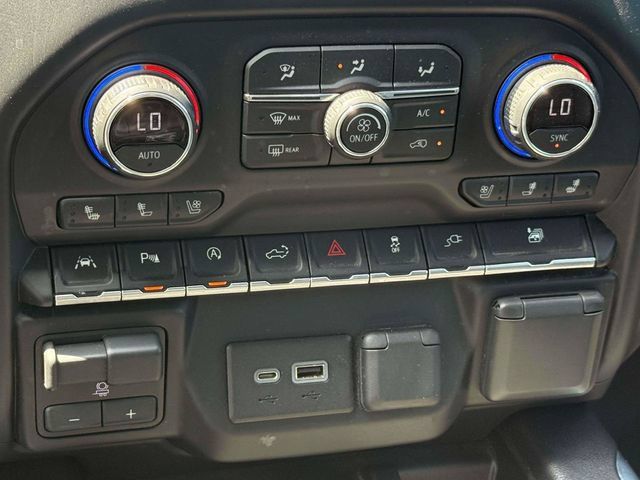 Used 2019 Chevrolet Silverado 1500 LTZ w/ LTZ Premium Package AWD/4WD image 32