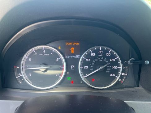 Used 2017 Acura RDX AWD image 15
