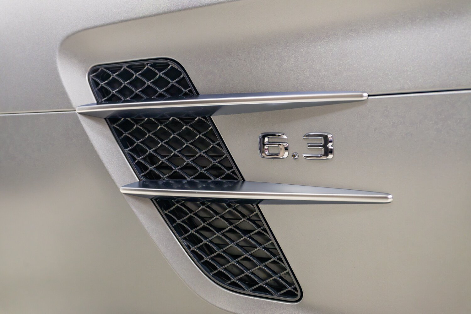 Used 2011 Mercedes-Benz SLS AMG Coupe image 35