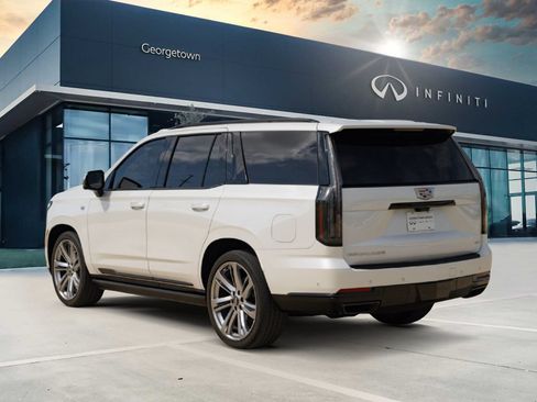 Used 2025 Cadillac Escalade Sport w/ Touring Package AWD/4WD image 6