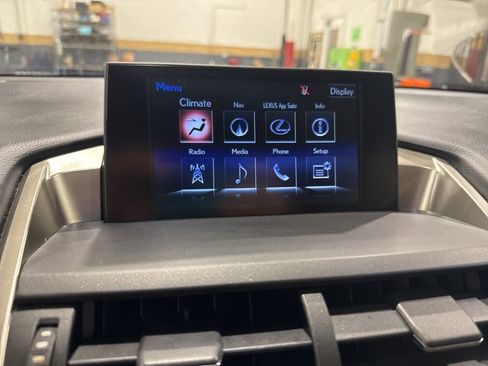 Used 2017 Lexus NX 200t 200t image 23