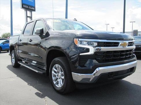 Used 2024 Chevrolet Silverado 1500 LT image 4