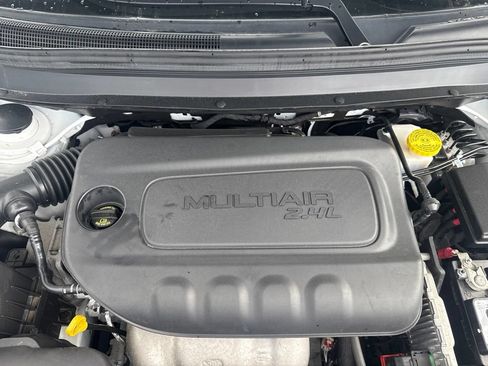 Used 2023 Jeep Cherokee Altitude Lux w/ Lux Elite Package AWD/4WD image 54