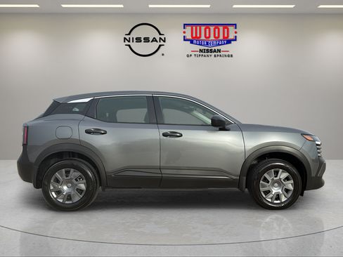 Used 2025 Nissan Kicks S FWD image 5