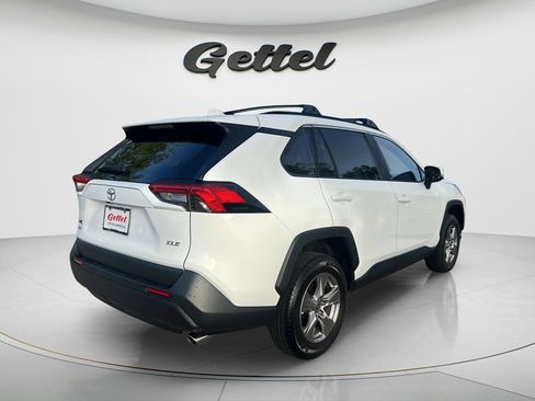 Certified 2025 Toyota RAV4 XLE FWD image 5