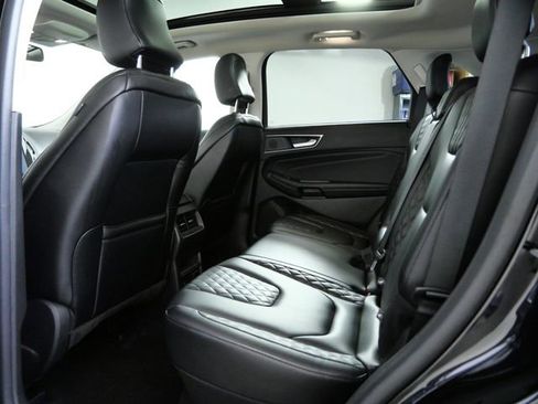 Certified 2023 Ford Edge Titanium AWD/4WD image 13