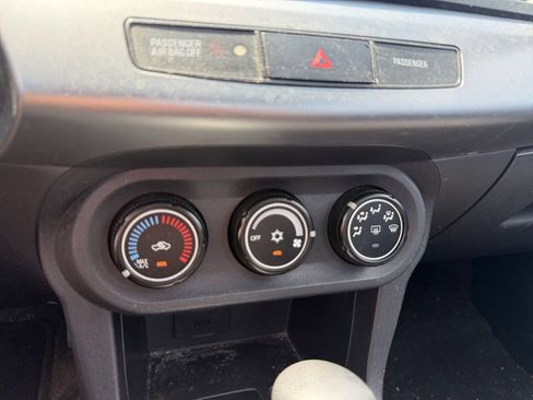 Used 2010 Mitsubishi Lancer ES FWD image 27