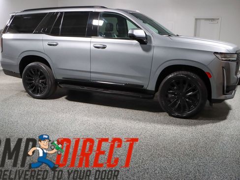 Used 2023 Cadillac Escalade Premium Luxury w/ LPO, Floor Liner Package AWD/4WD image 6