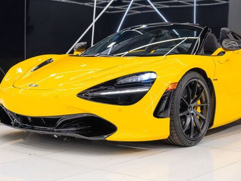 Used 2023 McLaren 720S Performance image 4