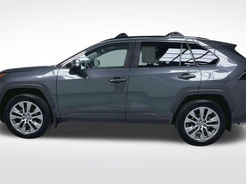 Certified 2022 Toyota RAV4 XLE Premium AWD/4WD image 22