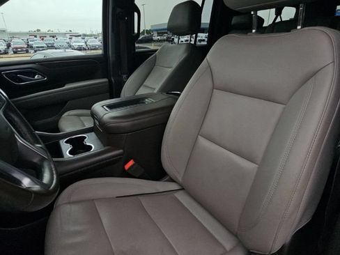 Used 2022 Chevrolet Suburban Z71 AWD/4WD image 19
