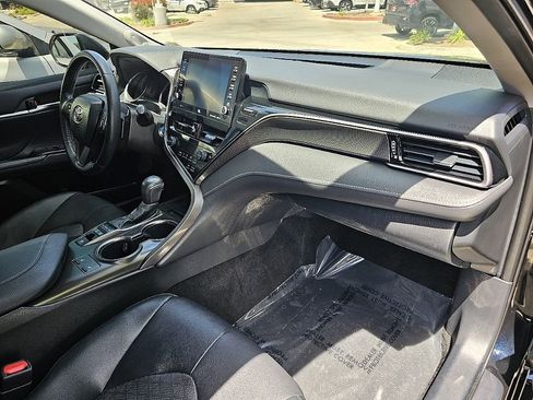 Used 2022 Toyota Camry XSE w/ Navigation Upgrade Package FWD image 7