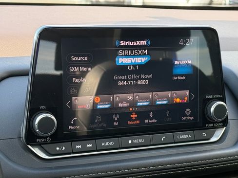 Used 2022 Nissan Rogue SV w/ SV Premium Package image 23