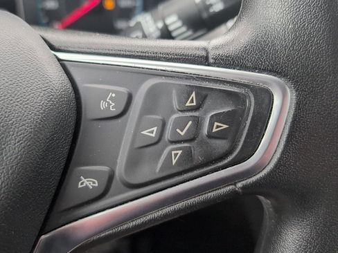 Used 2018 Chevrolet Equinox LS image 26