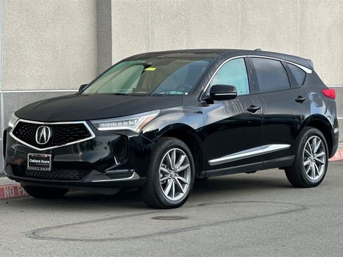 Certified 2024 Acura RDX w/ Technology Package image 9