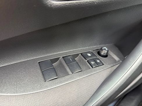 Used 2026 Toyota Corolla LE FWD image 40