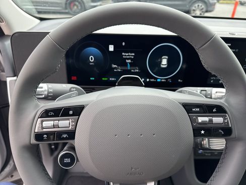 Used 2025 Hyundai Ioniq 5 SEL image 32