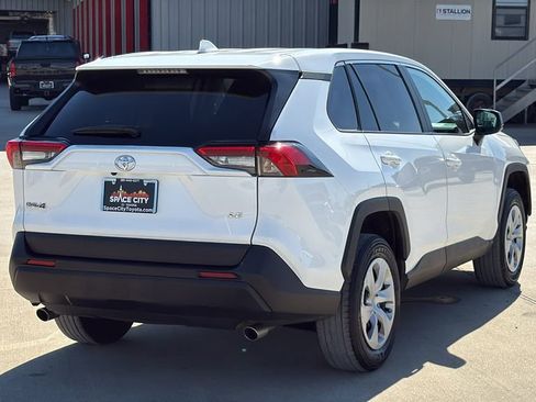 Used 2024 Toyota RAV4 LE image 5