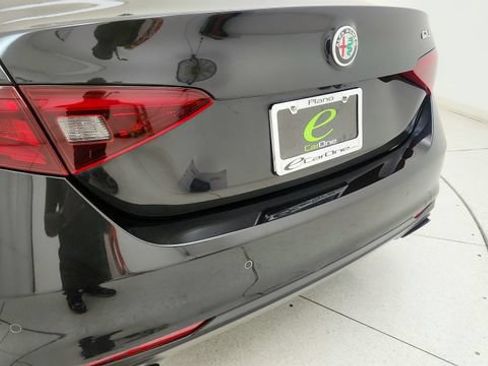 Used 2023 Alfa Romeo Giulia Sprint RWD image 26
