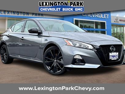 Used 2022 Nissan Altima 2.5 SR w/ Midnight Edition Package