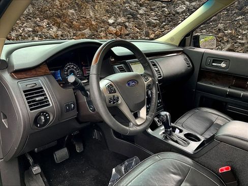 Used 2019 Ford Flex Limited image 12