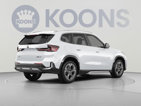 Used 2025 BMW X1 xDrive28i w/ Convenience Package AWD/4WD image 4