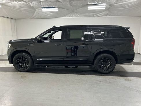 Used 2021 GMC Yukon XL Denali AWD/4WD image 6