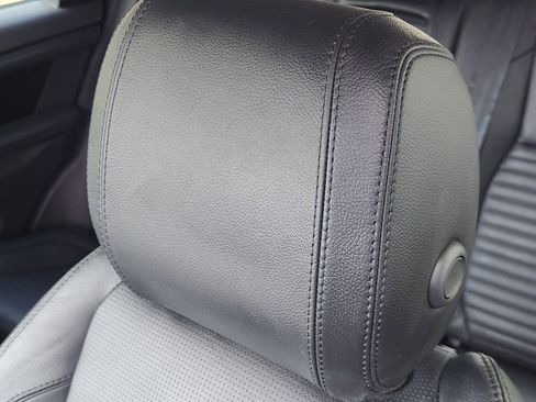 Used 2020 Land Rover Discovery Sport S image 24