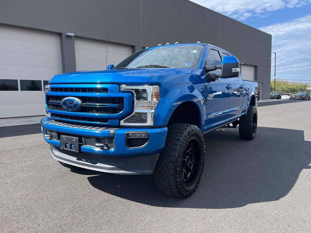 Used 2021 Ford F350 Platinum w/ FX4 Off-Road Package AWD/4WD image 3