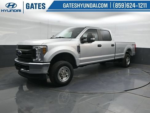 Used 2019 Ford F250 XL w/ Power Equipment Group AWD/4WD image 6