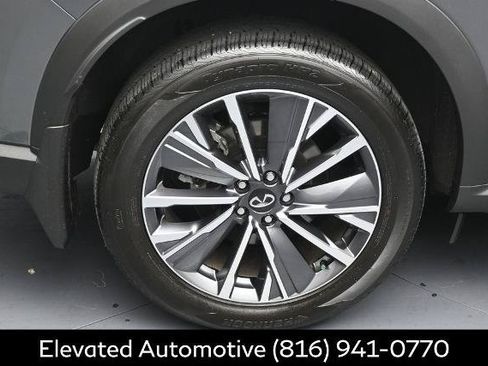 Certified 2026 INFINITI QX60 Luxe w/ Cargo Package AWD/4WD image 5