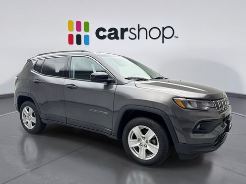 Used 2022 Jeep Compass Latitude w/ Convenience Group AWD/4WD image 7