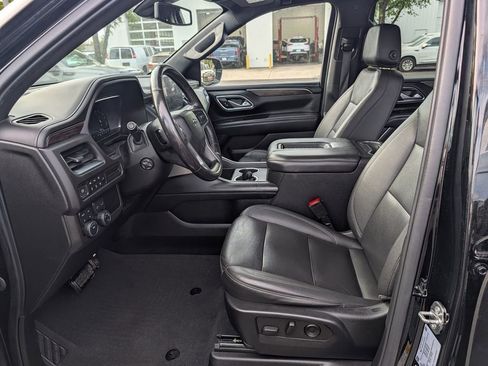 Used 2022 Chevrolet Tahoe Z71 w/ Luxury Package AWD/4WD image 13