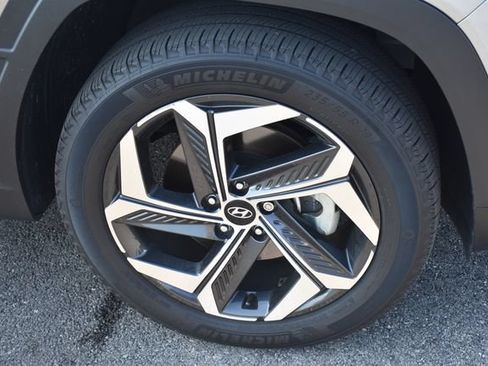Used 2024 Hyundai Tucson Limited AWD/4WD image 11