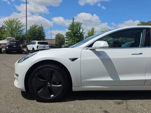 Used 2018 Tesla Model 3 Long Range RWD image 24