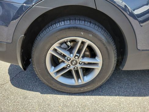 Used 2017 Hyundai Santa Fe Sport FWD image 5