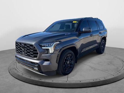 Used 2024 Toyota Sequoia Platinum image 3