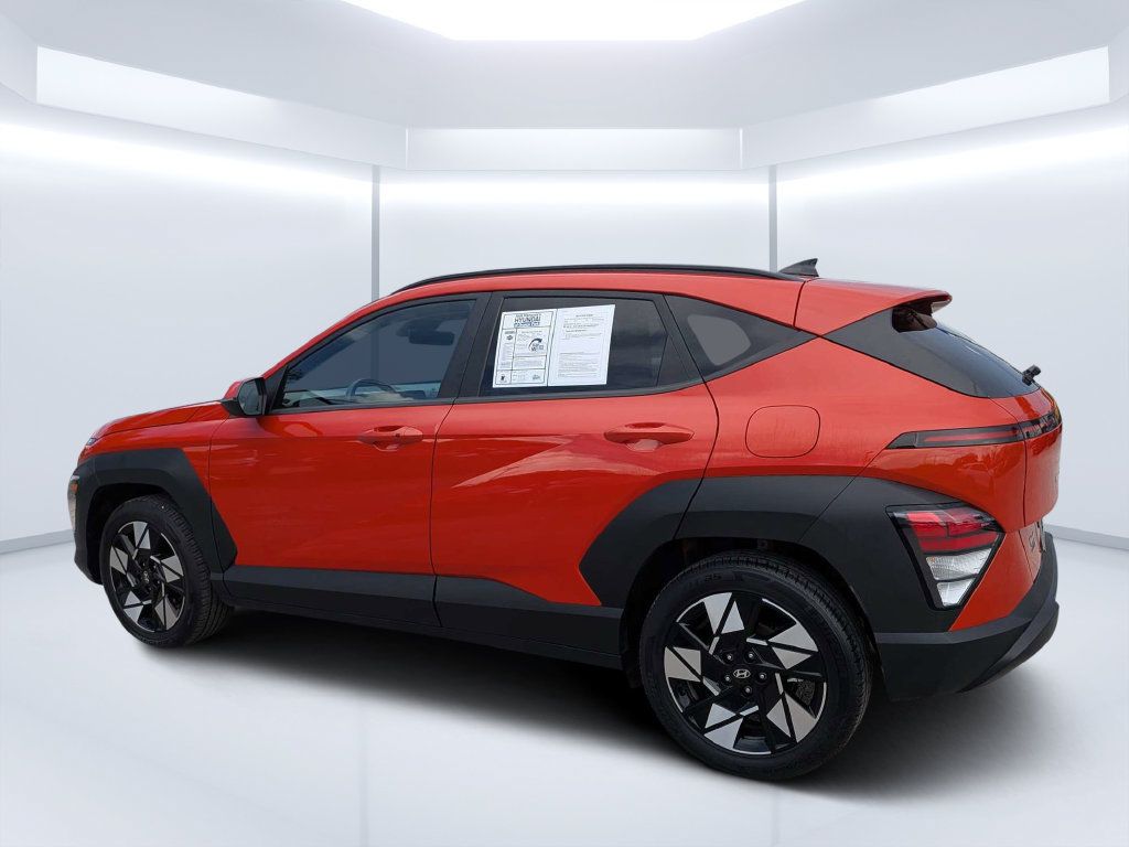 Used 2025 Hyundai Kona SEL FWD image 6