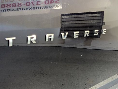 Used 2020 Chevrolet Traverse LT image 55