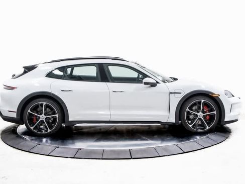 Certified 2025 Porsche Taycan 4S image 10