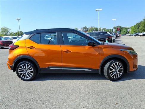 Certified 2023 Nissan Kicks SR w/ SR Premium Package image 2