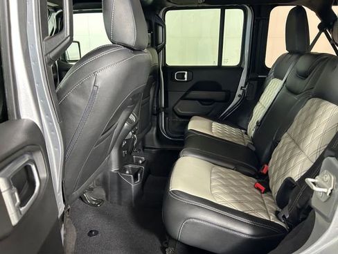 Used 2021 Jeep Wrangler Unlimited Sahara w/ LED Lighting Group image 26