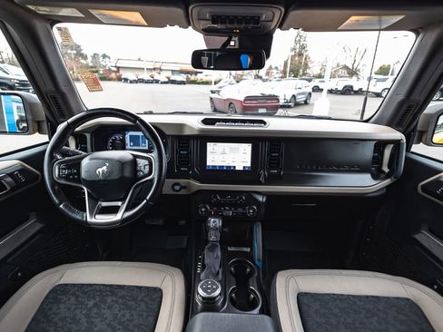 Used 2021 Ford Bronco Wildtrak image 29