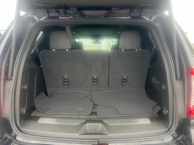 Used 2022 GMC Yukon AT4 w/ Max Trailering Package AWD/4WD image 11