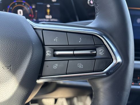 Used 2025 Chevrolet Equinox LT AWD/4WD image 20