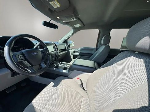 Used 2017 Ford F150 XLT w/ Equipment Group 302A Luxury AWD/4WD image 12