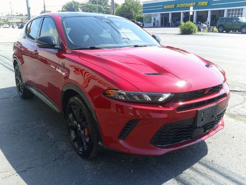 Used 2024 Dodge Hornet R/T Plus image 8