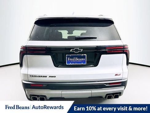 New 2026 Chevrolet Traverse Z71 w/ Enhanced Driving Package image 5